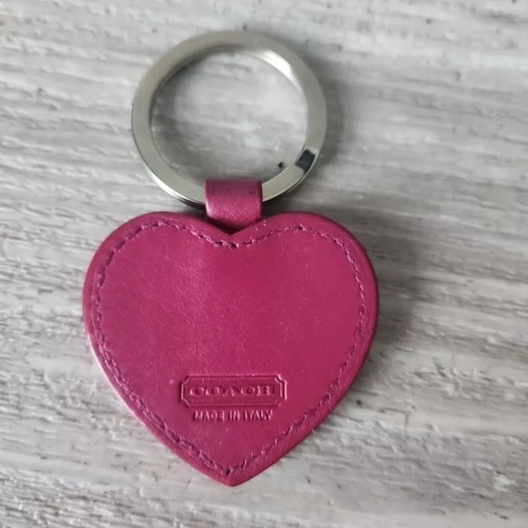 Coach Heart Keychain Made in Italy - Picture 7 of 7
